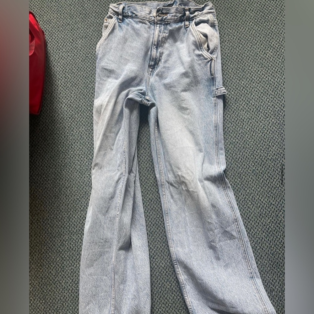 Light wash jeans